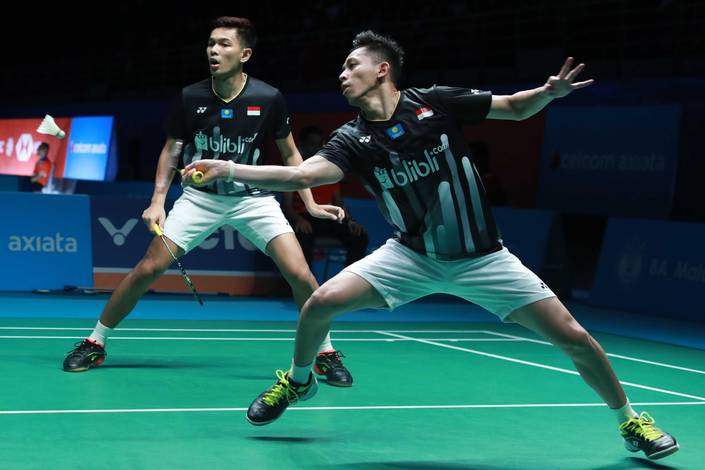 Fajar Alfian/Muhammad Rian Ardianto (Indonesia) menyambut pengembalian. Fajar Alfian/Muhammad Rian Ardianto (Indonesia) menyambut pengembalian.