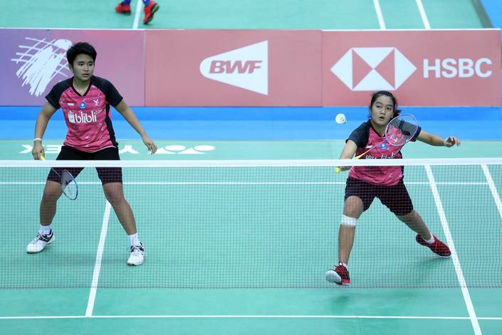 Nita Violina Marwah/Putri Syaikah (Indonesia) menyambut pengembalian. (Foto: PP PBSI) Nita Violina Marwah/Putri Syaikah (Indonesia) menyambut pengembalian. (Foto: PP PBSI)