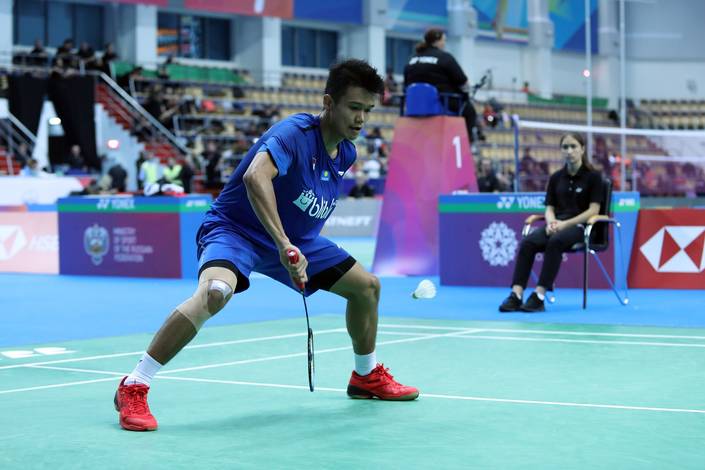 Christian Adinata (Indonesia) bersiap menghadang serangan. Christian Adinata (Indonesia) bersiap menghadang serangan.