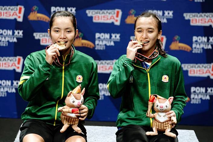 Ganda putri Jawa Timur Marsheilla Gischa Islami & Febriana Dwi Puji Kusuma (PON Papua 2021/Ronald Sandewa) Ganda putri Jawa Timur Marsheilla Gischa Islami & Febriana Dwi Puji Kusuma (PON Papua 2021/Ronald Sandewa)