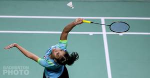 Gregoria Mariska Tunjung (Indonesia) menyambut pengembalian. (Copyright: Badmintonphoto | Courtesy of BWF)