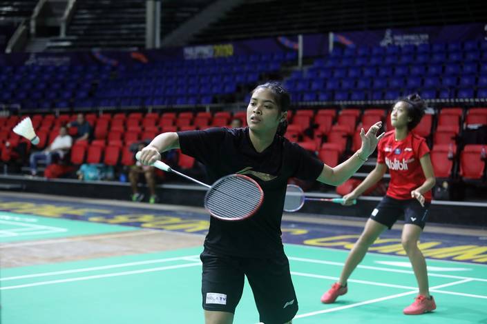 Gregoria Mariska Tunjung dan Putri Kusuma Wardani saat melakukan sesi latihan. Gregoria Mariska Tunjung dan Putri Kusuma Wardani saat melakukan sesi latihan.