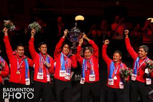 Tim bulutangkis Indonesia berfoto bersama setelah memastikan Piala Thomas 2020 (Badminton Photo/Yohan Nonotte)