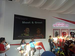 Suasana Meet & Greet Tontowi Ahmad dan Winny Oktavina Kandow.