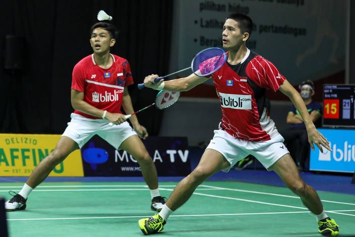 Fajar Alfian/Yeremia Erich Yoche Yacob Rambitan bersiap menyambut pengembalian. Fajar Alfian/Yeremia Erich Yoche Yacob Rambitan bersiap menyambut pengembalian.