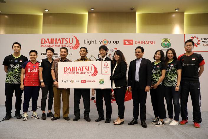 Ketua Umum PP PBSI, Wiranto berserta para narasumber lainnya selepas konfrensi pers jelang Daihatsu Indonesia Masters 2020 BWF World Tour Super 500. Ketua Umum PP PBSI, Wiranto berserta para narasumber lainnya selepas konfrensi pers jelang Daihatsu Indonesia Masters 2020 BWF World Tour Super 500.