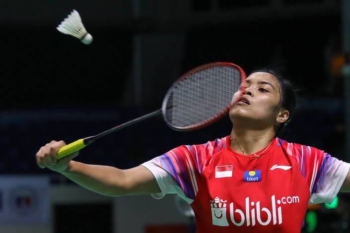 Gregoria Mariska Tunjung bersiap mengembalikan shuttlecock. Gregoria Mariska Tunjung bersiap mengembalikan shuttlecock.