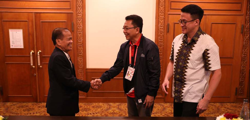PBSI Tandatangani MoU Djarum Sirkuit Nasional 2019 (Foto Sumber: PBSI)