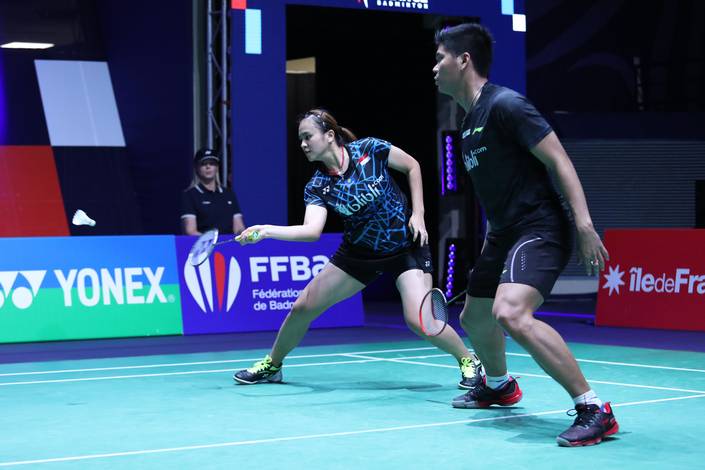 Praveen Jordan/Melati Daeva Oktavianti bersiap menyambut pengembalian. Praveen Jordan/Melati Daeva Oktavianti bersiap menyambut pengembalian.