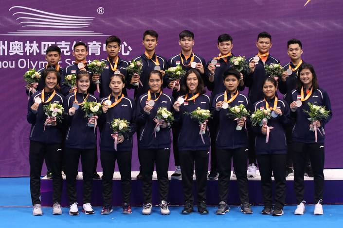 Tim junior Indonesia meraih medali perak di ajang Asia Junior Championships 2019. Tim junior Indonesia meraih medali perak di ajang Asia Junior Championships 2019.