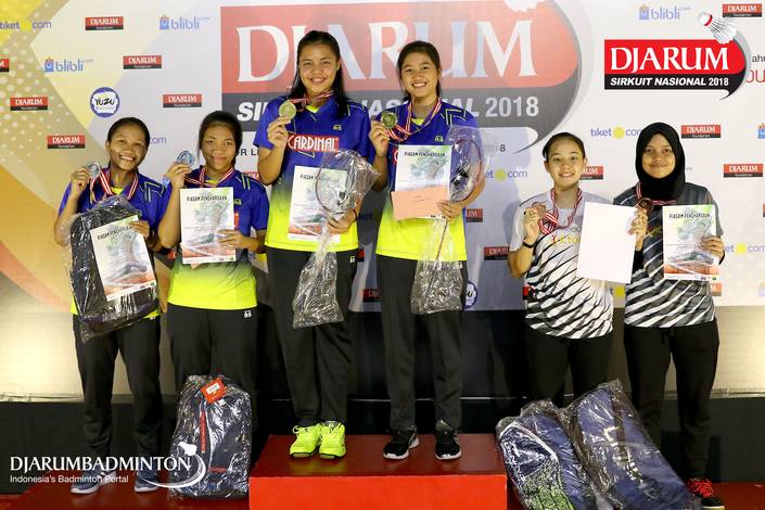 PB Mutiara Cardinal Bandung menguasai podium juara. PB Mutiara Cardinal Bandung menguasai podium juara.