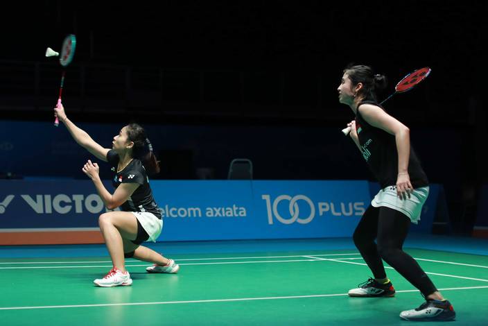 Ni Ketut Mahadewi Istarani/Rizki Amelia Pradipta (Indonesia) mengembalikan shuttlecock. Ni Ketut Mahadewi Istarani/Rizki Amelia Pradipta (Indonesia) mengembalikan shuttlecock.