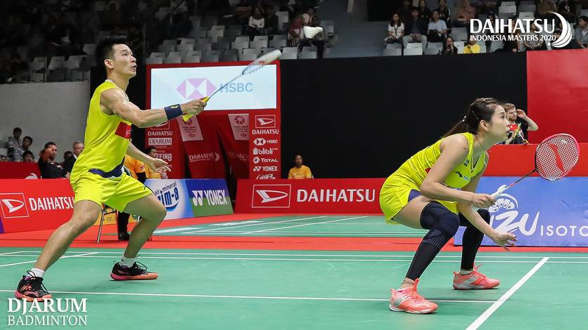 Chan Peng Soon/Goh Liu Ying (Malaysia) mengembalikan shuttlecock. Chan Peng Soon/Goh Liu Ying (Malaysia) mengembalikan shuttlecock.