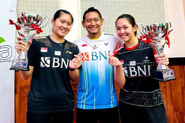 Lanny Tria Mayasari, Prasetyo Restu Basuki, & Ribka Sugiarto (Humas PP PBSI) Lanny Tria Mayasari, Prasetyo Restu Basuki, & Ribka Sugiarto (Humas PP PBSI)