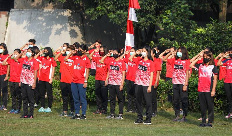 Pelatnas PBSI saat menggelar upacara bendera 17 Agustus tahun lalu. (Foto: PP PBSI) Pelatnas PBSI saat menggelar upacara bendera 17 Agustus tahun lalu. (Foto: PP PBSI)