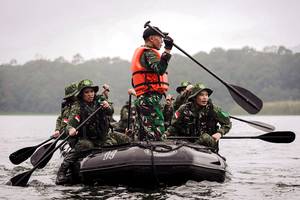 Program team building PP PBSI di Situ Lembang (Humas PP PBSI)