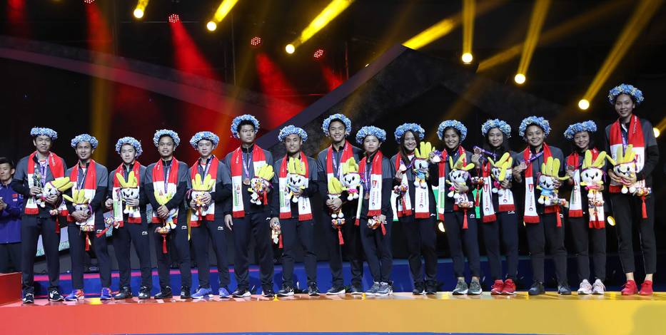 Tim beregu campuran Indonesia mendapatkan medali perunggu di ajang Piala Sudirman 2019. Tim beregu campuran Indonesia mendapatkan medali perunggu di ajang Piala Sudirman 2019.