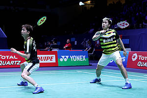 Kevin Sanjaya Sukamuljo/Marcus Fernaldi Gideon bersiap menghadang pengembalian.