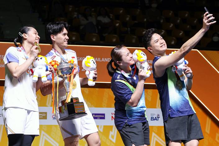 Adnan Maulana/Indah Cahya Sari Jamil & Bobby Setiabudi/Melati Daeva Oktavianti (Humas PP PBSI)