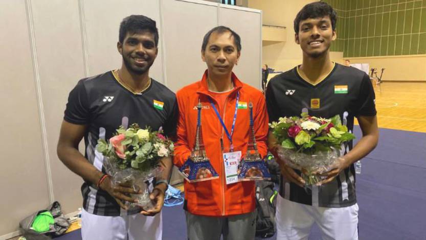 Flandy Limpele (Tengah) Bersama Satwiksairaj Rankireddy/Chirag Shetty (photo: Facebook)