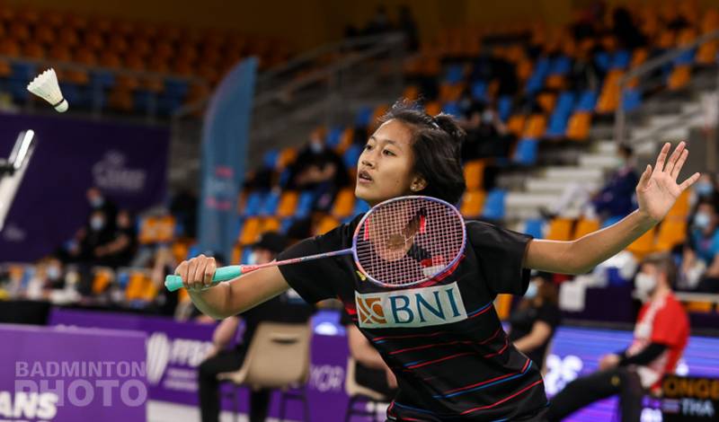 Putri Kusuma Wardani (Indonesia) menyambut pengembalian. (Copyright: Badmintonphoto | Courtesy of BWF)