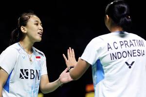 Febriana Dwipuji Kusuma dan Amallia Cahaya Pratiwi (Djarum Badminton)