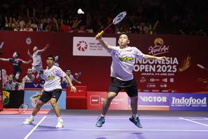 Sabar Karyaman Gutama/Moh Reza Pahlevi Isfahani (Djarum Badminton/Edward Luhukay)