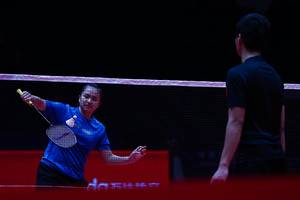 Praveen Jordan/Melati Daeva Oktavianti (Indonesia) saat melakukan sesi latihan di Tianhe Gymnasium.