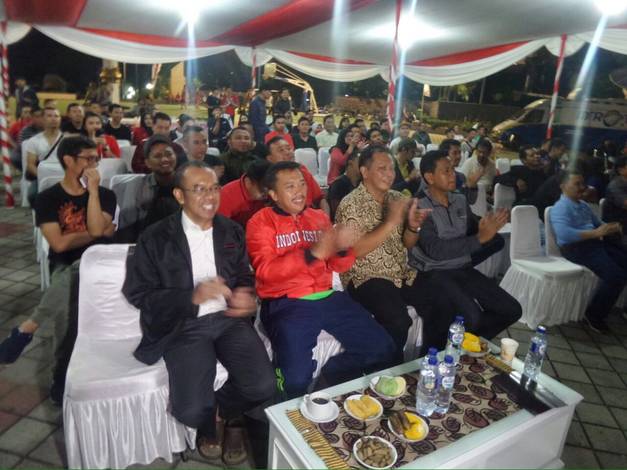 Nobar Owi/Butet