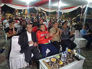 Nobar Owi/Butet
