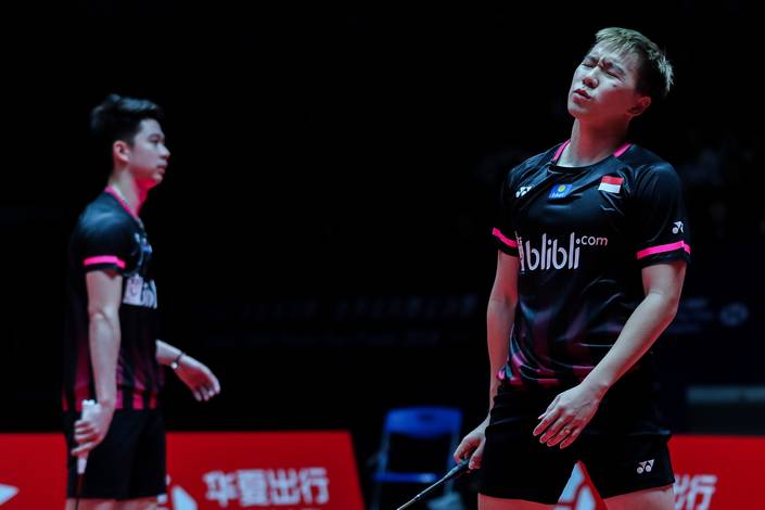 Ekspresi kekecewaan Kevin Sanjaya Sukamuljo/Marcus Fernaldi Gideon (Indonesia). Ekspresi kekecewaan Kevin Sanjaya Sukamuljo/Marcus Fernaldi Gideon (Indonesia).