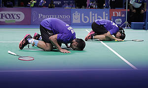 Selebrasi kemenangan Rehan Naufal Kusharjanto/Lisa Ayu Kusumawati (Indonesia).