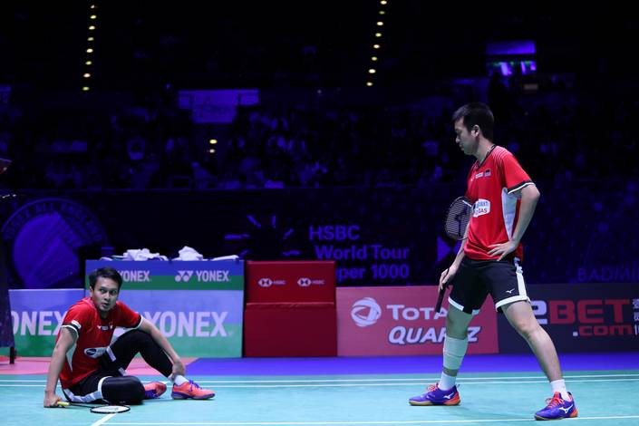 Ekspresi kekecewaan Hendra Setiawan/Mohammad Ahsan (Indonesia). Ekspresi kekecewaan Hendra Setiawan/Mohammad Ahsan (Indonesia).