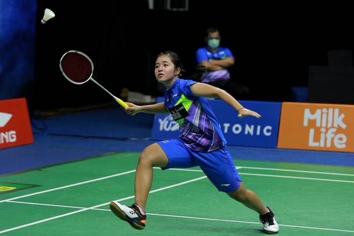 Asty Dwi Widyaningrum (tim Harimau) menyambut pengembalian. Asty Dwi Widyaningrum (tim Harimau) menyambut pengembalian.