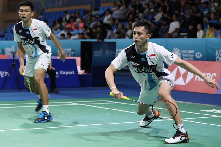 Fajar Alfian/Muhammad Rian Ardianto (Indonesia) bersiap menghadang serangan. Fajar Alfian/Muhammad Rian Ardianto (Indonesia) bersiap menghadang serangan.