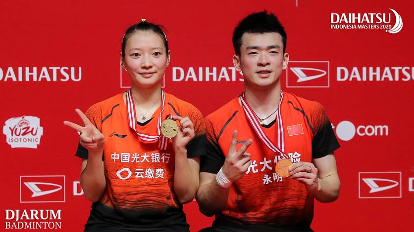 Zheng Si Wei/Huang Ya Qiong (Tiongkok) juara ganda campuran Daihatsu Indonesia Masters 2020 BWF World Tour Super 500. Zheng Si Wei/Huang Ya Qiong (Tiongkok) juara ganda campuran Daihatsu Indonesia Masters 2020 BWF World Tour Super 500.