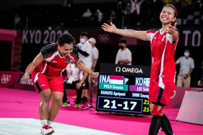 Selebrasi kemenangan ganda putri Indonesia, Greysia Polii/APriyani Rahayu. (Foto: BADMINTONPHOTO - Shi Tang)