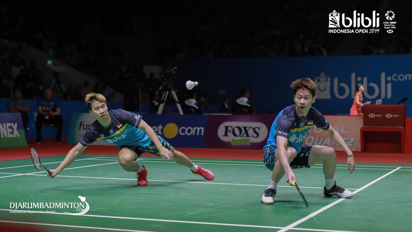 Kevin Sanjaya Sukamuljo/Marcus Fernaldi Gideon (Indonesia) menghadang serangan. Kevin Sanjaya Sukamuljo/Marcus Fernaldi Gideon (Indonesia) menghadang serangan.