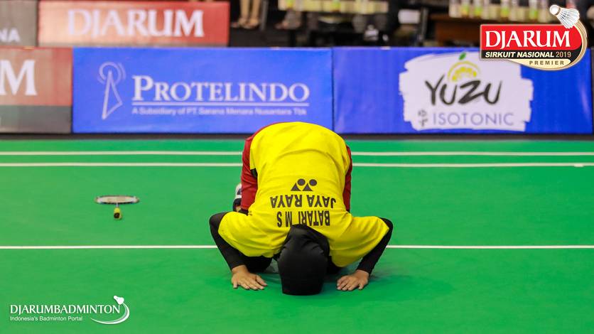 Selebrasi kemenangan Maharani Sekar Batari (Jaya Raya). Selebrasi kemenangan Maharani Sekar Batari (Jaya Raya).