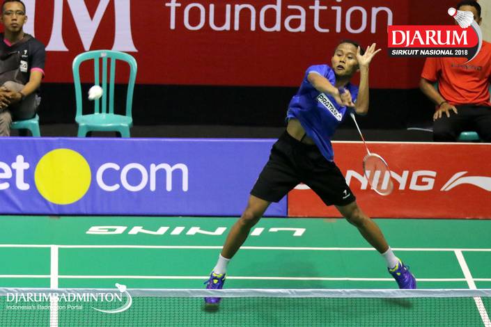 Nur Yahya Ady Velani (Pratama Badminton Acdemy) mengembalikan shuttlecock. Nur Yahya Ady Velani (Pratama Badminton Acdemy) mengembalikan shuttlecock.