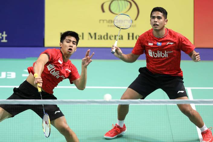 Sabar Karyaman Gutama/Frengky Wijaya Putra (Indonesia) melepaskan serangan. Sabar Karyaman Gutama/Frengky Wijaya Putra (Indonesia) melepaskan serangan.