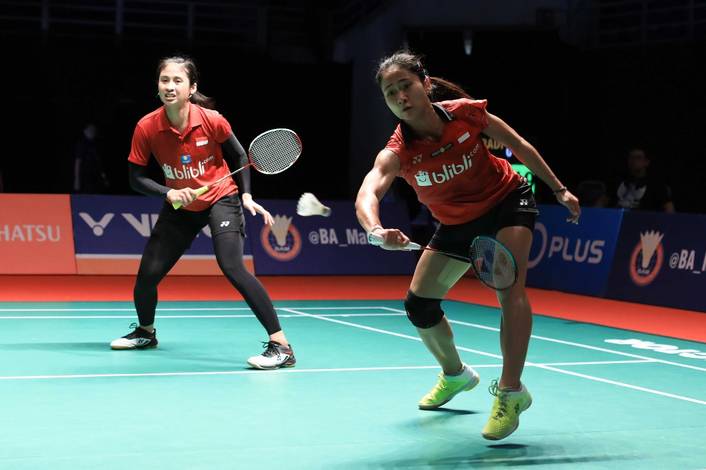 Rizki Amelia Pradipta/Ni Ketut Mahadewi Istarani bersiap menghadang serangan. Rizki Amelia Pradipta/Ni Ketut Mahadewi Istarani bersiap menghadang serangan.