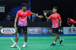 Daniel Mathin/Leo Rolly Carnando (tim Garuda) berhasil memetik kemenangan atas Kevin Sanjya Sukamuljo/Marcus Fernaldi Gideon dan Hendra Setiawan/Mohammad Ahsan.