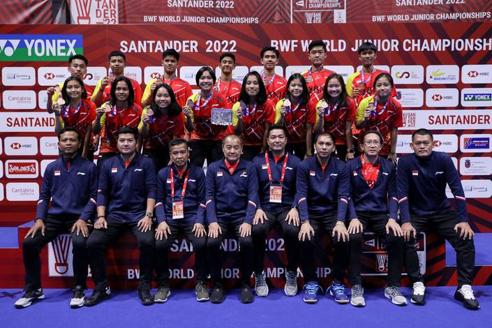 Para pemain dan pelatih Indonesia pada Kejuaraan Dunia Junior 2022 (Humas PP PBSI) Para pemain dan pelatih Indonesia pada Kejuaraan Dunia Junior 2022 (Humas PP PBSI)