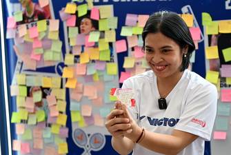 Gregoria Mariska Tunjung (Djarum Badminton) Gregoria Mariska Tunjung (Djarum Badminton)