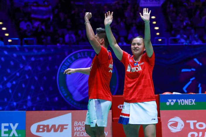 Selebrasi kemenangan ganda campuran Indonesia, Praveen Jordan/Melati Daeva Oktavianti. (Foto: PP PBSI) Selebrasi kemenangan ganda campuran Indonesia, Praveen Jordan/Melati Daeva Oktavianti. (Foto: PP PBSI)