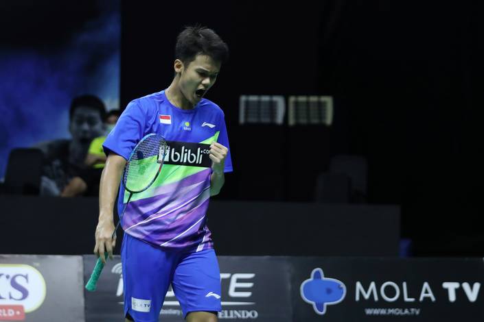 Selebrasi kemenangan Christian Adinata (Tim Harimau). Selebrasi kemenangan Christian Adinata (Tim Harimau).