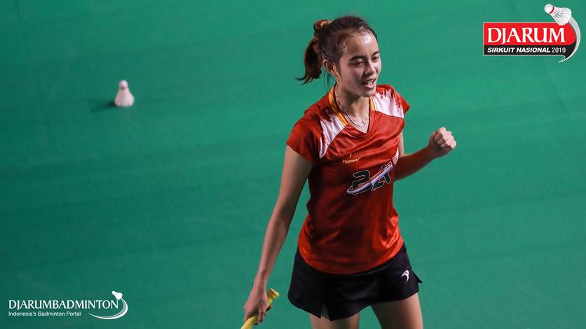 Selebrasi Silvi Wulandari (PB Berkat Abadi). Selebrasi Silvi Wulandari (PB Berkat Abadi).
