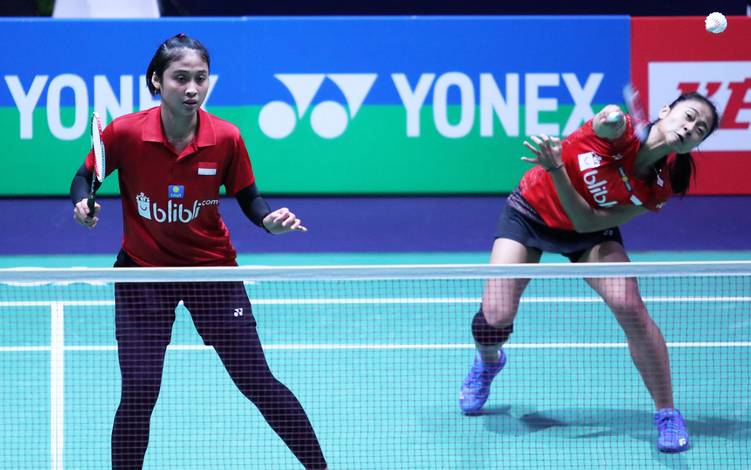 Rizki Amelia Pradipta/Ni Ketut Mahadewi Istarani melepaskan serangan. Rizki Amelia Pradipta/Ni Ketut Mahadewi Istarani melepaskan serangan.