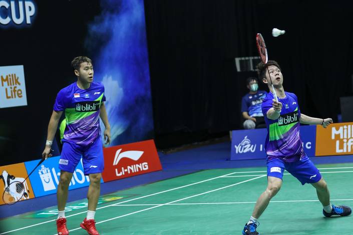 Kevin Sanjaya Sukamuljo/Marcus Fernaldi Gideon (tim Harimau) mengembalikan shuttlecock. Kevin Sanjaya Sukamuljo/Marcus Fernaldi Gideon (tim Harimau) mengembalikan shuttlecock.